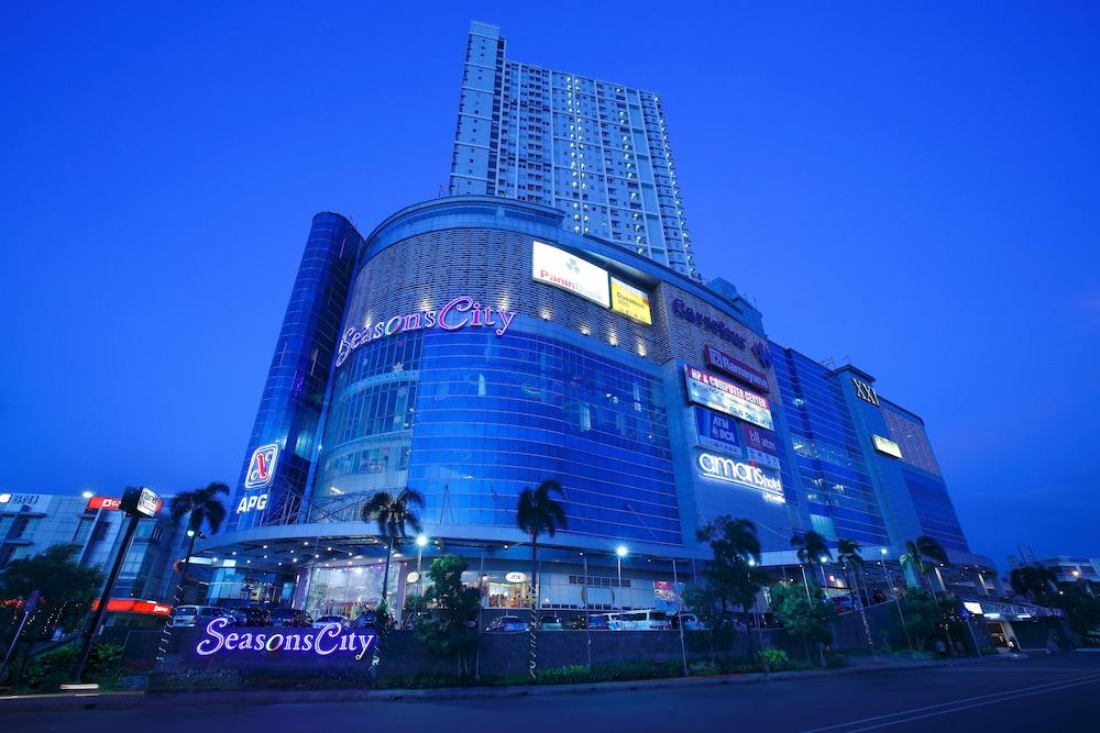 Amaris Hotel Seasons City Jakarta Luaran gambar