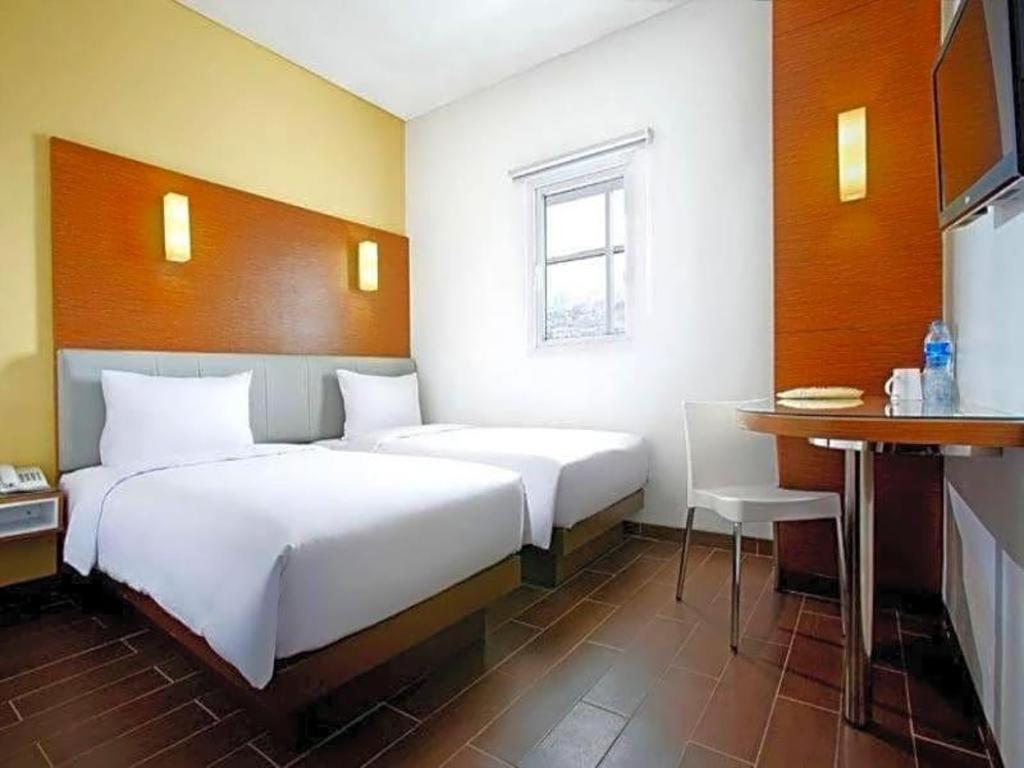Amaris Hotel Seasons City Jakarta Luaran gambar