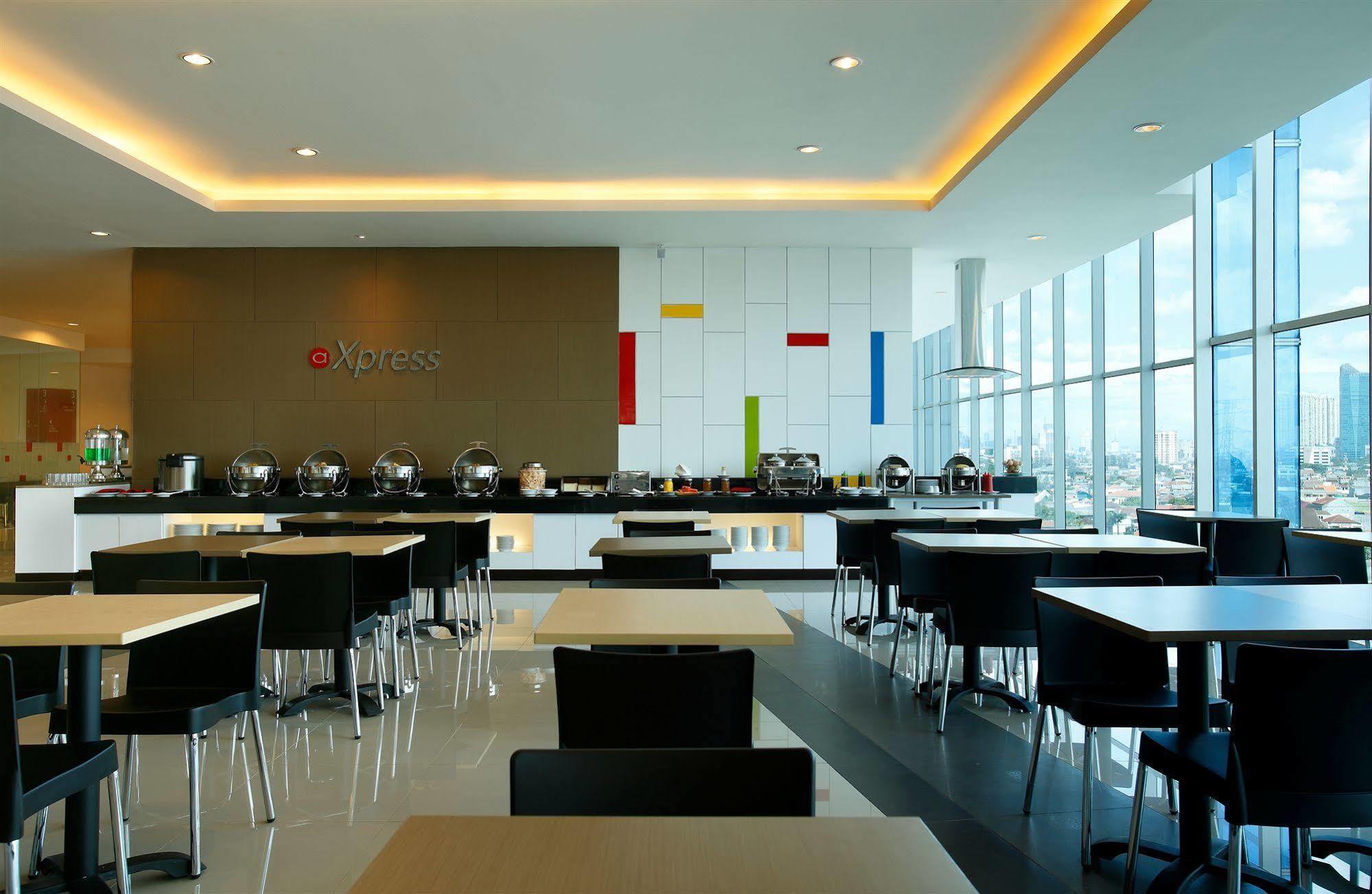 Amaris Hotel Seasons City Jakarta Luaran gambar